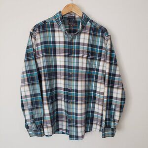 Eddie Bauer Classic Fit Size XL Blue And White Plaid Button Down Shirt